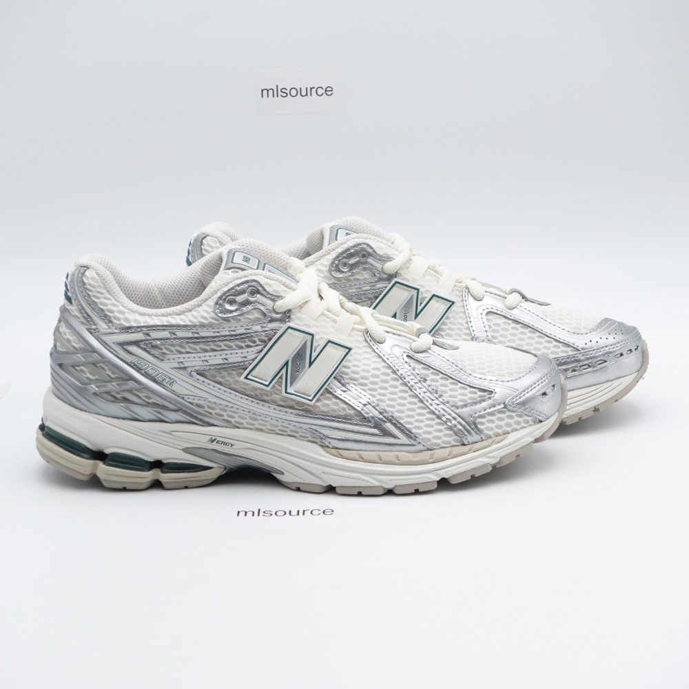 NEW New Balance 1906R Sneakers Men's M1906REE Silver Metallic/Sea Salt - Picture 2 of 9